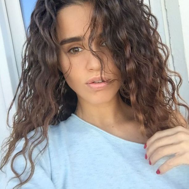 Какие волосы у Зиверт